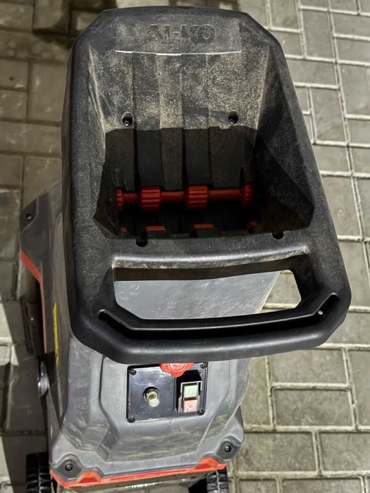 Подрібнювач гілок фрезерний AL KO LH 2810 Easy Crush ідеальний стан