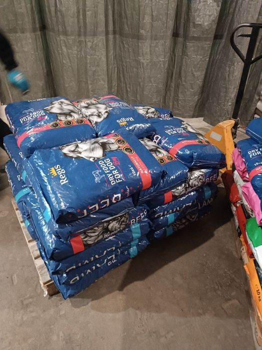 Корм для Собак  та Котів Regis, Thank'Q  та багато іншого