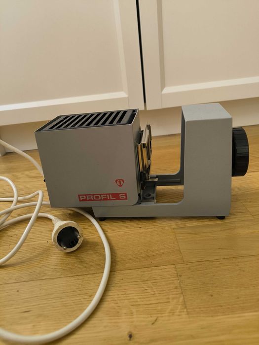 Rzutnik przeźroczy  PRL Diaskop Profil S