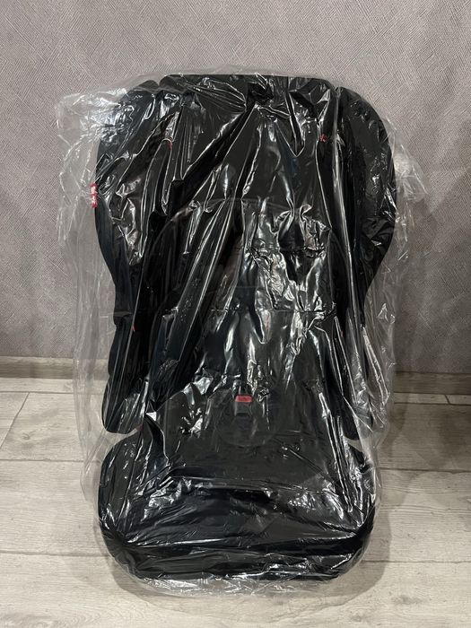 Дитяче автокрісло.Детское автокресло.Есть наклон для сна. Німеччина