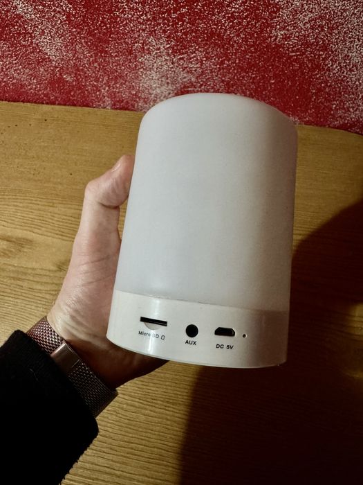 Coluna de Som Candeeiro com ligação Bluetooth