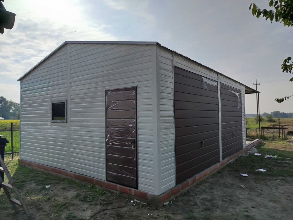 Wysoki Garaż Blaszany Grafitowy - Wiata - Garaże Blaszane - Maj-Blach