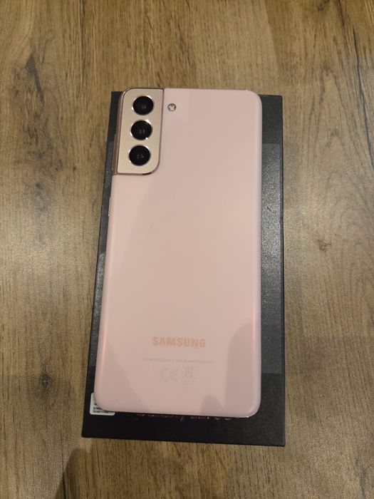 Samsung s21 z etui