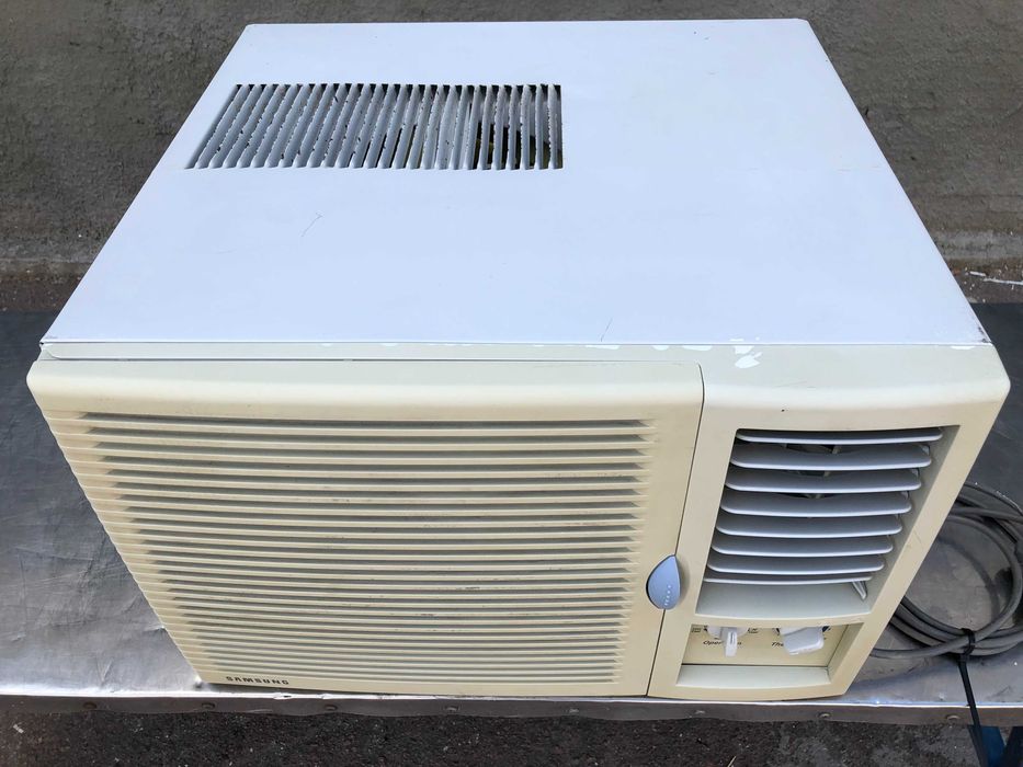 Кондиционер оконный Samsung AW07FOSEA б/у до 20 м2 не требует монтажа