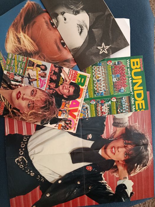 8 Revistas BRAVO ( anos 80 ) lote dourado