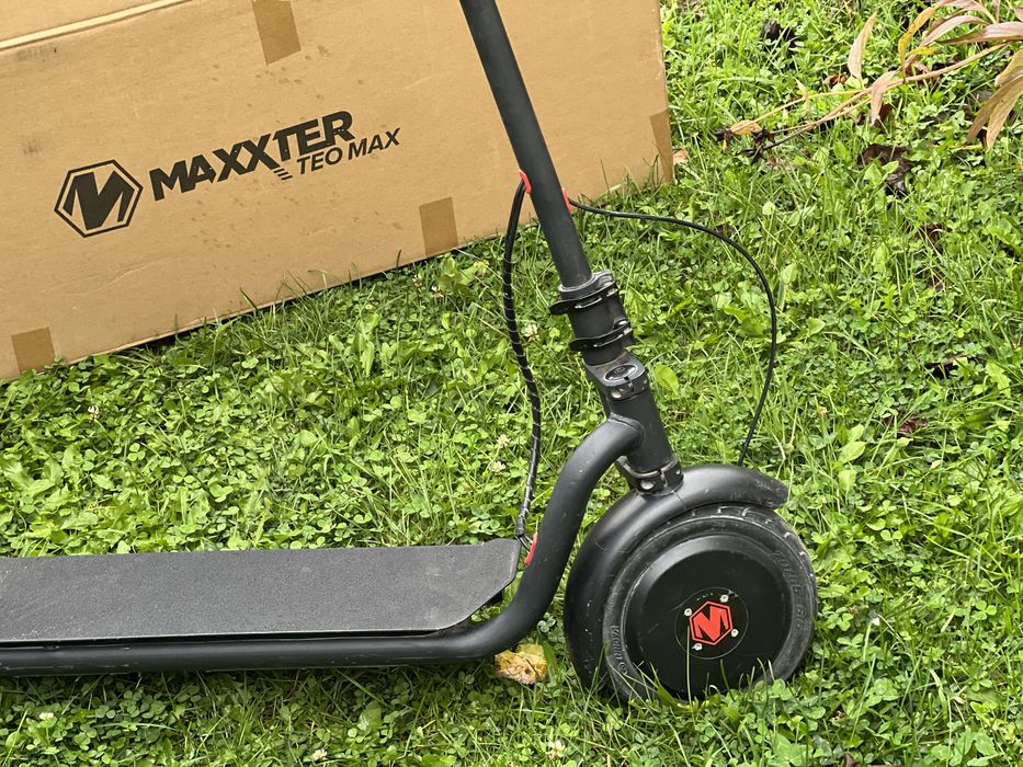Maxxter teo Max електросамокат