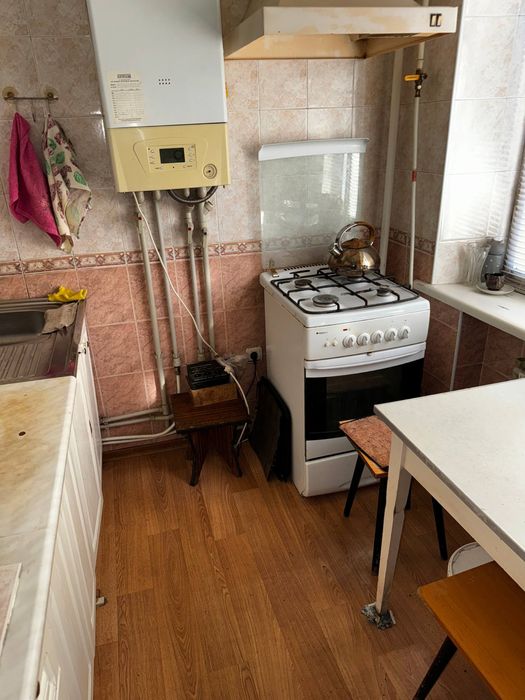 Продам 3-кімнатна квартира з меблями, технікою та автономним опаленням