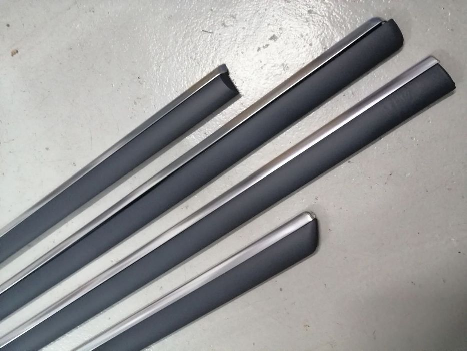 Conjunto de 4 frisos das portas Vw Passat Anos 2000 a 2005 3B0853516C 3B0853517C 3B0853755D 3B0853754D