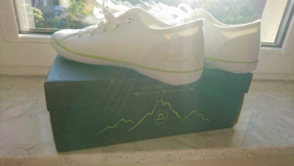 Buty tenisówki damskie rozm 39, Elbrus, nowe