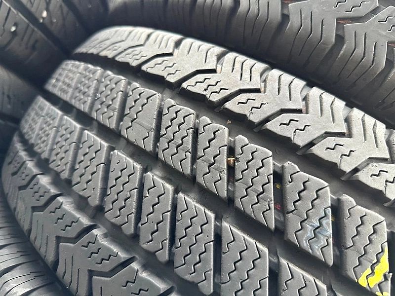 205/65r16C Barum SnowVanis 2_8,5mm_4szt_(619)
