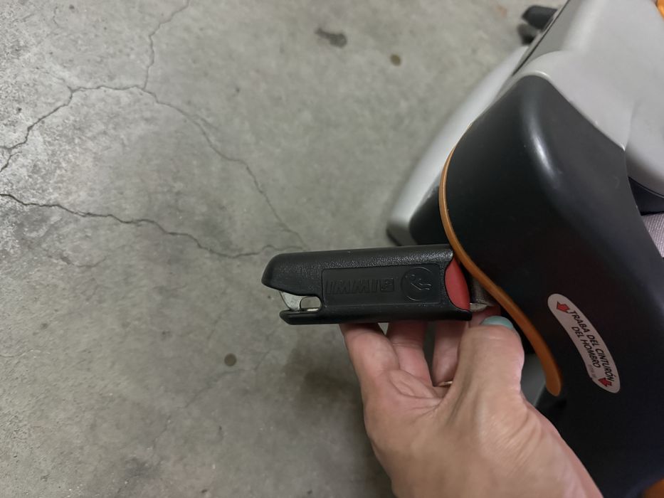 Ovo cadeira chicco bebé com isofix em muito boas condições
