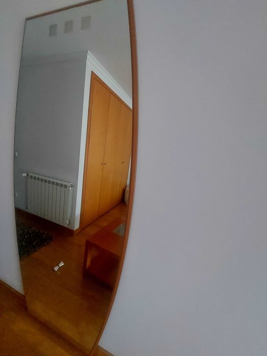 Espelho em cerejeira