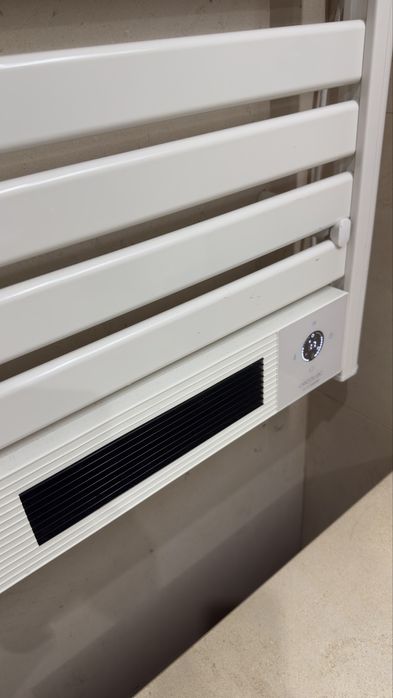 Aquecedor Toalheiro Branco Cecotec