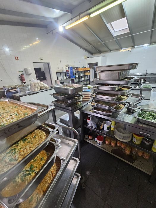 Refeições para lares de idosos, creches, infantários