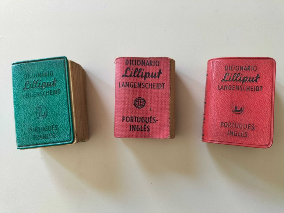 Dicionários (Português-Inglês-Francês-Espanhol)