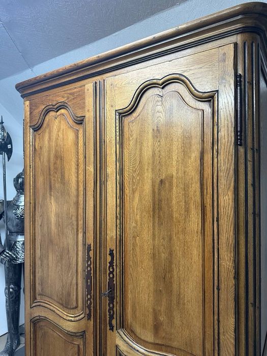 Шафа дубова платтяна дерево шкаф мебель шафи б у 4146