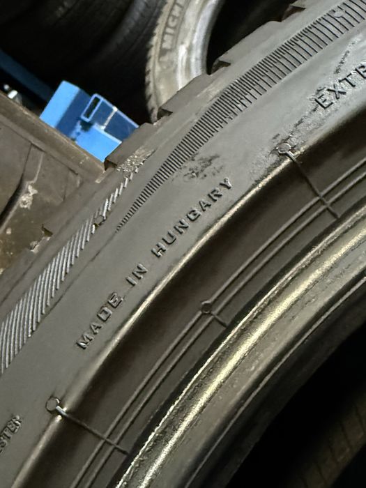 Шини 245/40R19 б/у з Німеччини