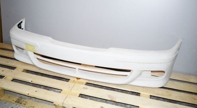 Бампер м е 39 передний  M E 39 бмв стеклопластик