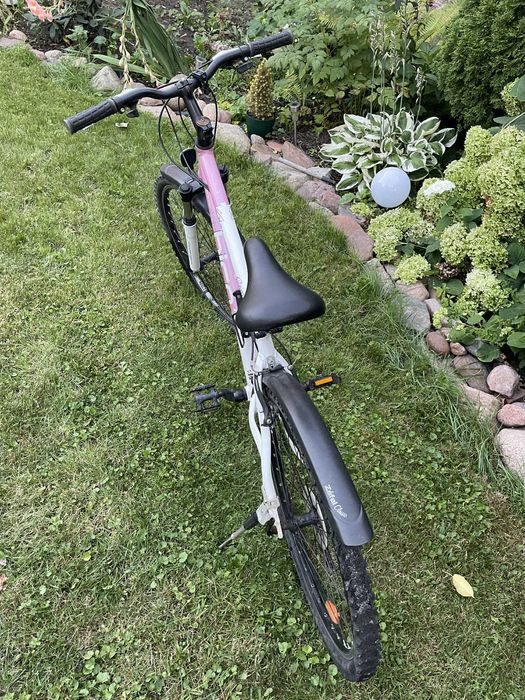 Rower biało-różowy Bico 26’’