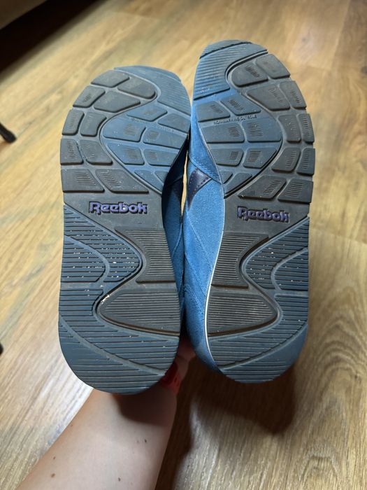 Zamszowe sneakersy Reebok 37,5