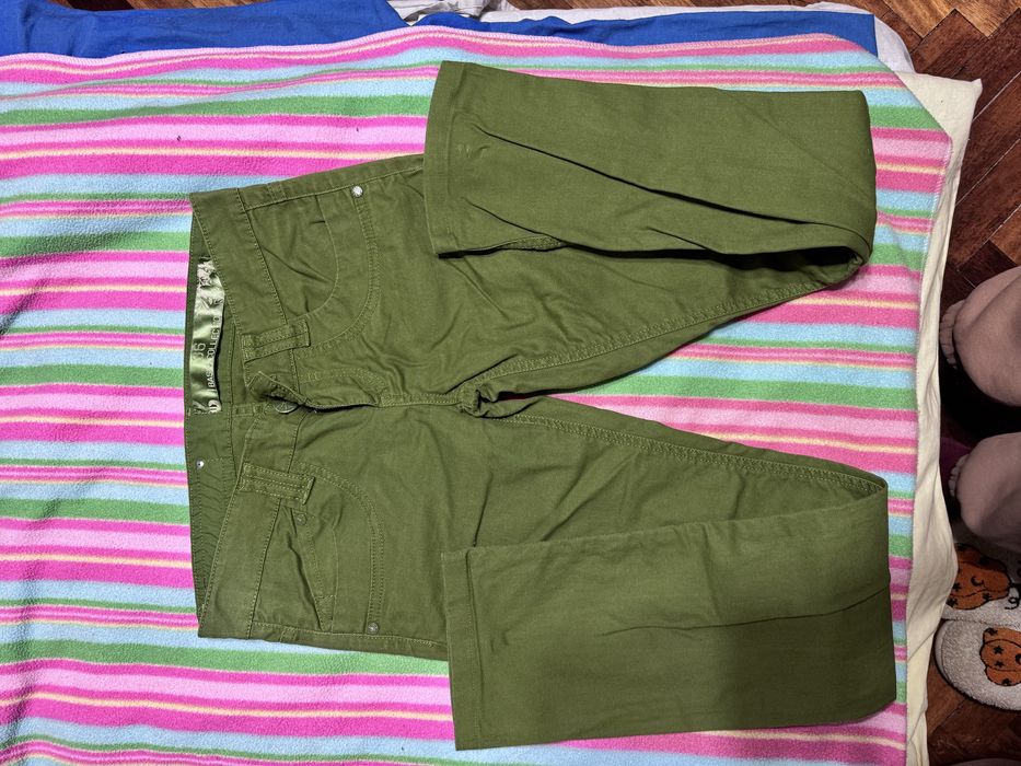 Віддам безкоштовно джинси жіночі