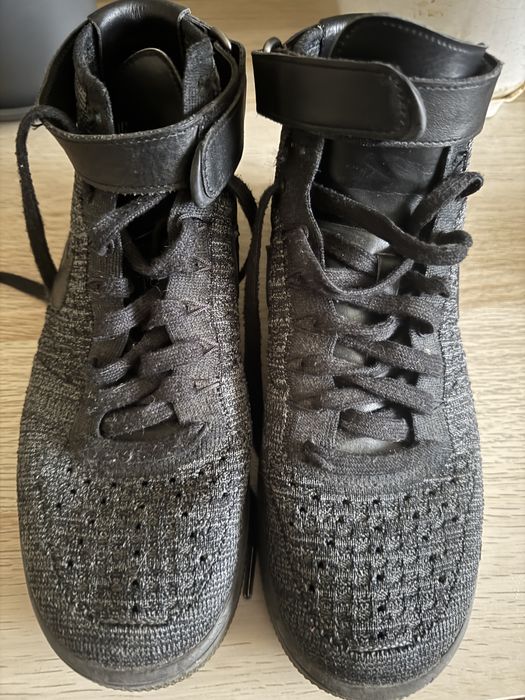 Продам кроссовки Nike