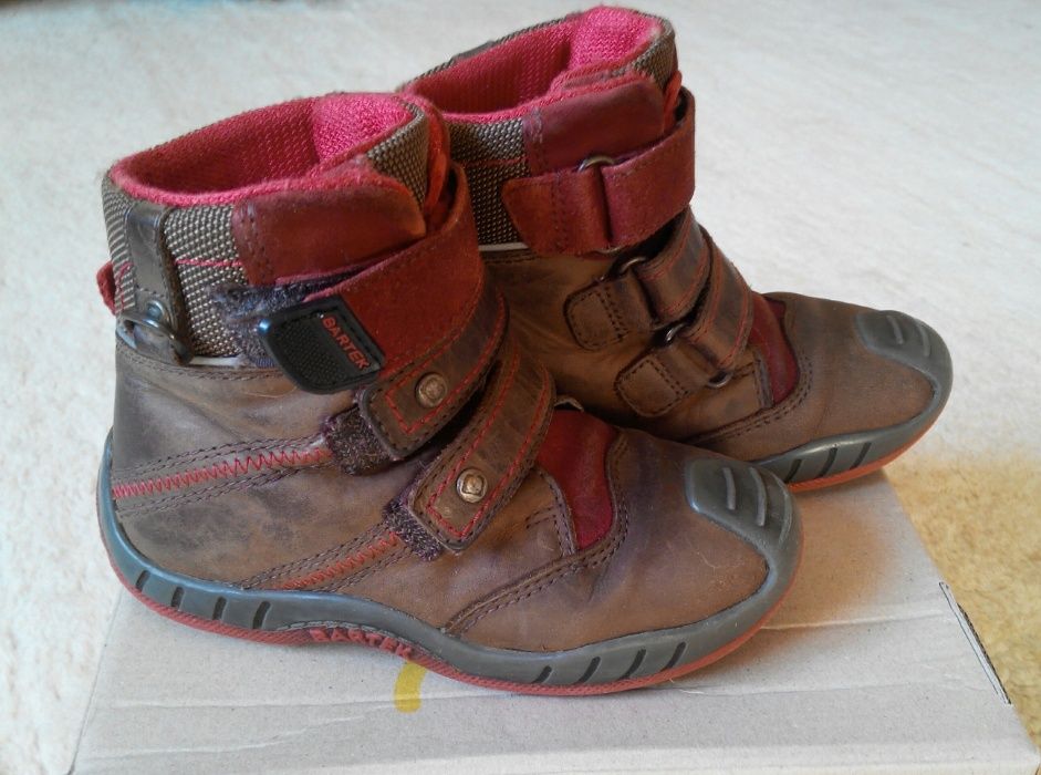 Зимові  чоботи ботінки Bartek 24 р