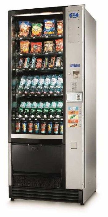 Máquina de vending de snacks e bebidas frias da Necta usada