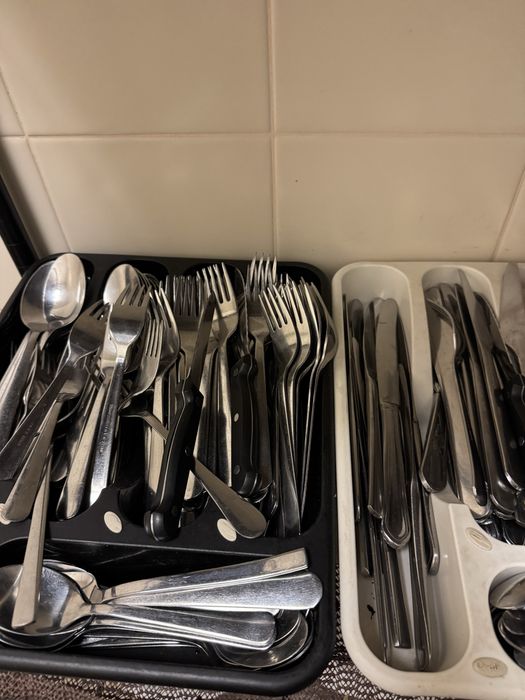 Talheres de restauração