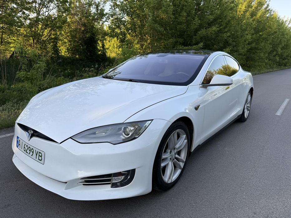 Tesla Model S Performance 85 Чудовий стан