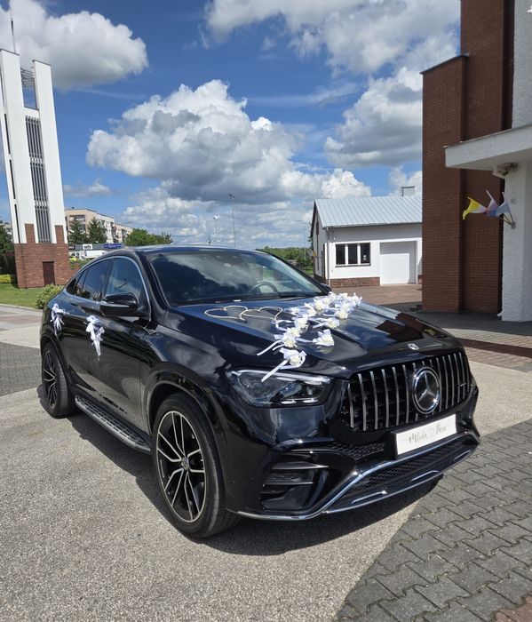 Piękny Mercedes GLE 2025 do ślubu