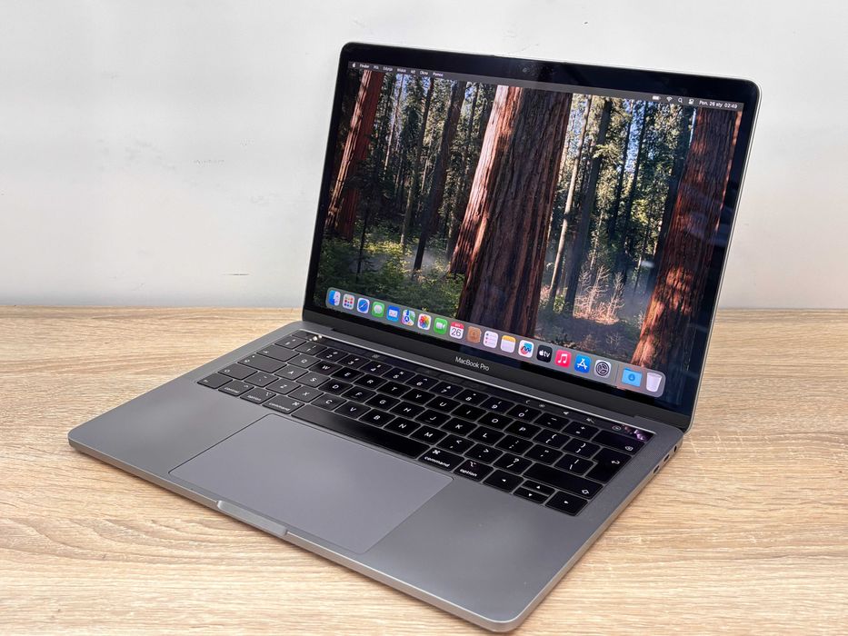 Macbook Pro 13" A1989- 16/256GB/Intel i7 - Touchbar - nowa bateria