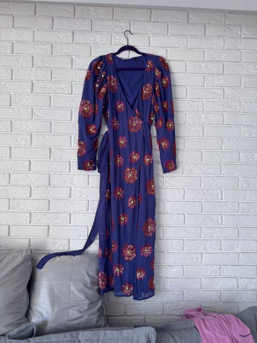 Piękna sukienka z aplikacjami l/xl asos