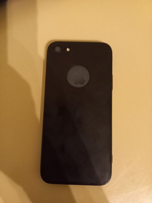 Продам Apple 5//