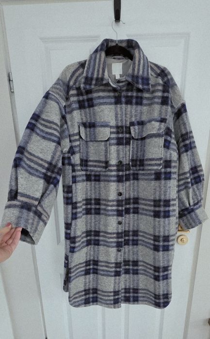 H&M, szaro niebieski płaszcz koszulowy oversize, kocykowy, w kratkę M