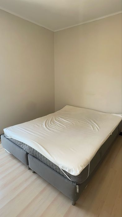 Cama casal 160 x 200 (colchao + estrado/sommier)