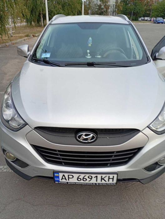 Легковий автомобіль