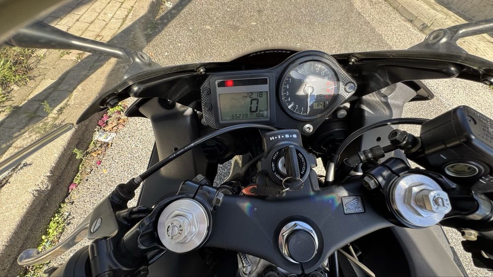 Honda CBR 600F - 57.000 km- excelente estado