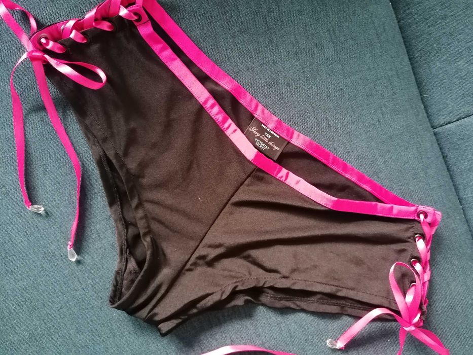 Dół od stroju kąpielowego Victoria's Secret XS/S czarno różowy wiązany
