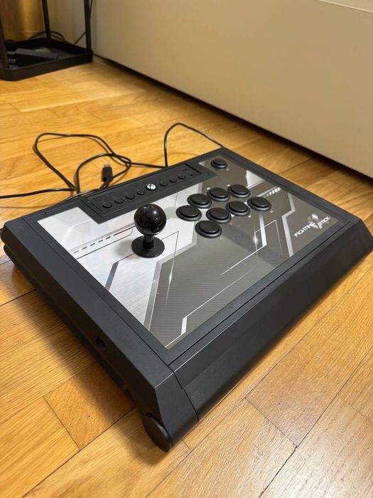 Аркадний стік  HORI Fight Stick Xbox/PC – вживаний, відмінний стан