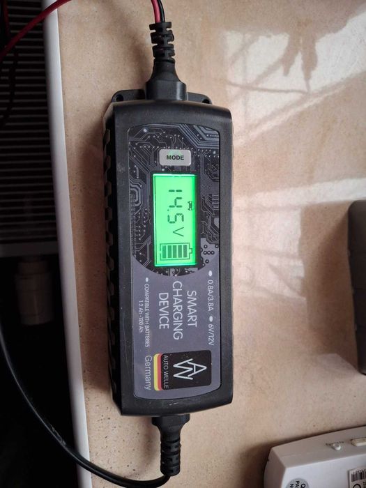 Автоматичний зарядний пристрій Konner&Sohnen Auto Welle AW05-1204