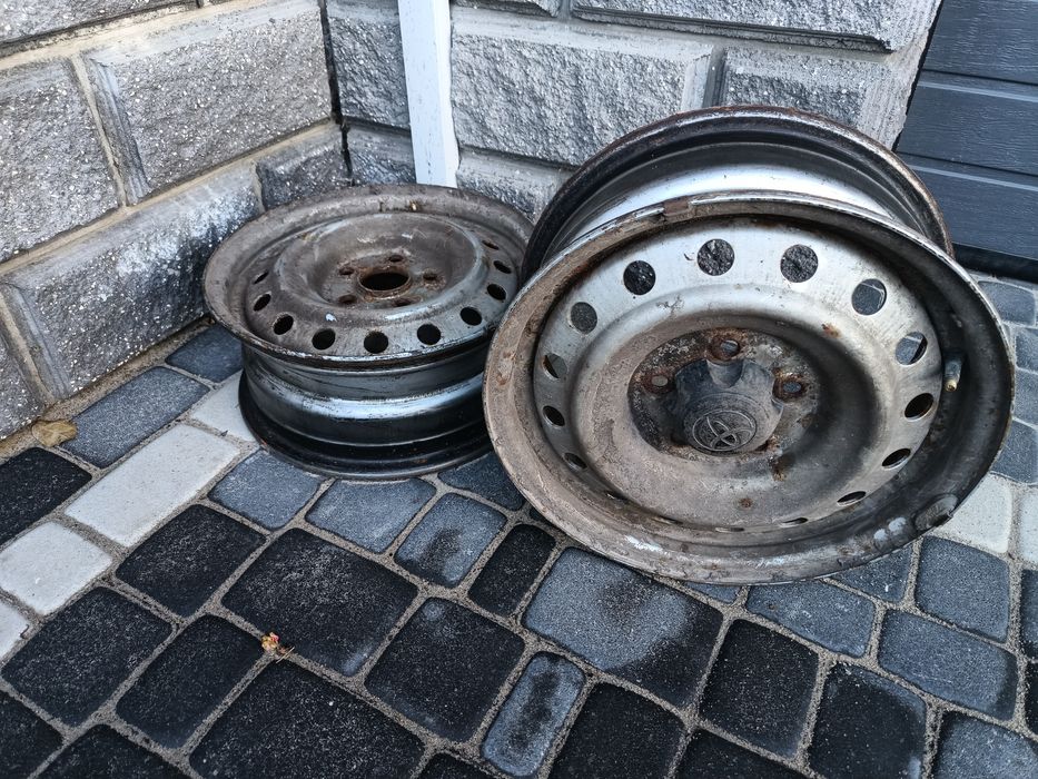 Диски Тойота Хайлюкс r15