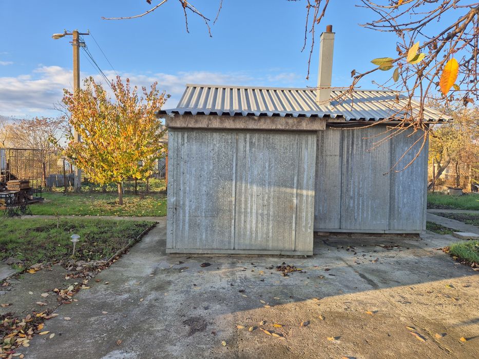 Дом у озера пригород Черноморска