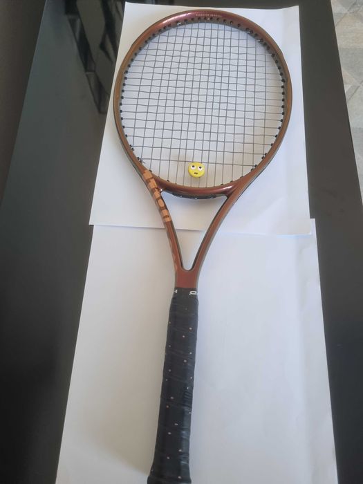 Wilson Pro Staff Six.One 100 v14 Racquet 4 1/4" (#2)