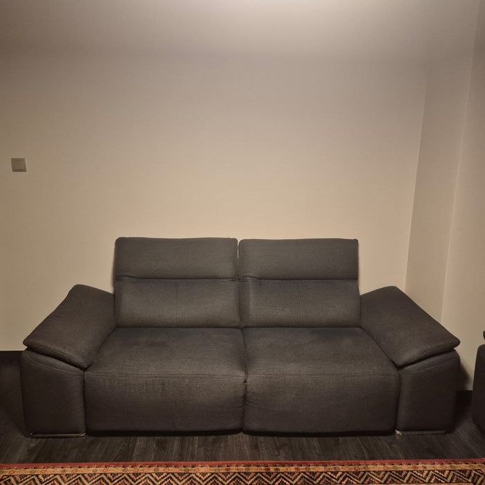 Dwie Sofy w kolorze szarym