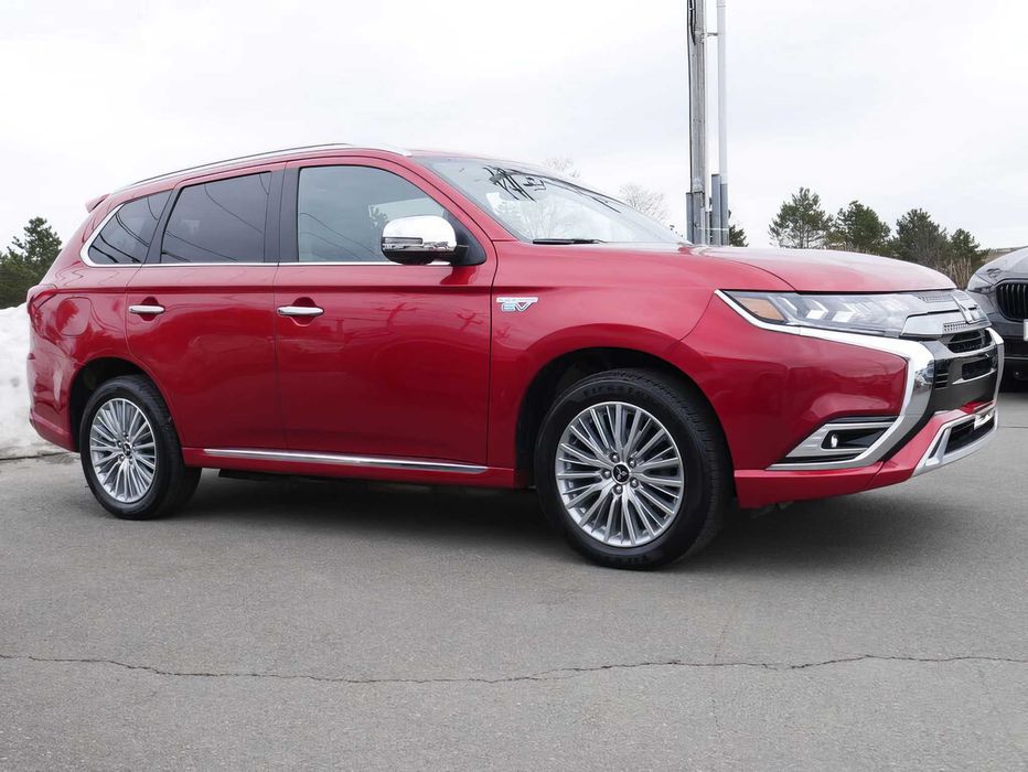 Mitsubishi Outlander GT S-AWC      2019