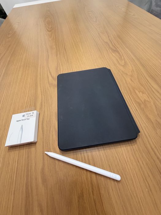 Ipad Air com teclado e caneta478861506820843524