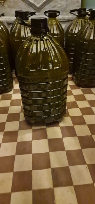 Vende-se Azeite Extra Virgem em garrafão fechado de 5litros
