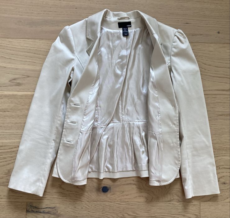 Elegancka beżowa marynarka / żakiet H&M z baskinką (Rozmiar 38 / M)