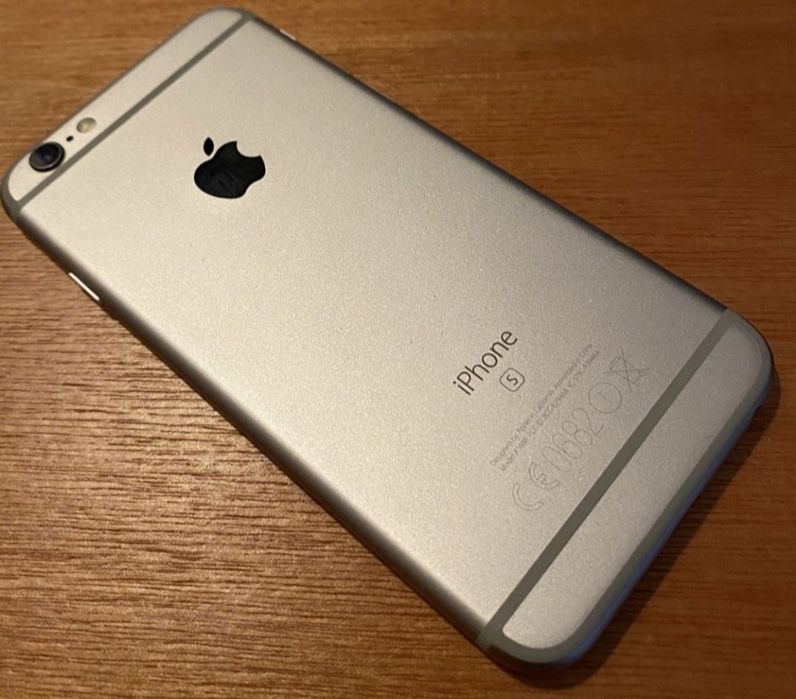 Vendo um iphone 6s 128gb